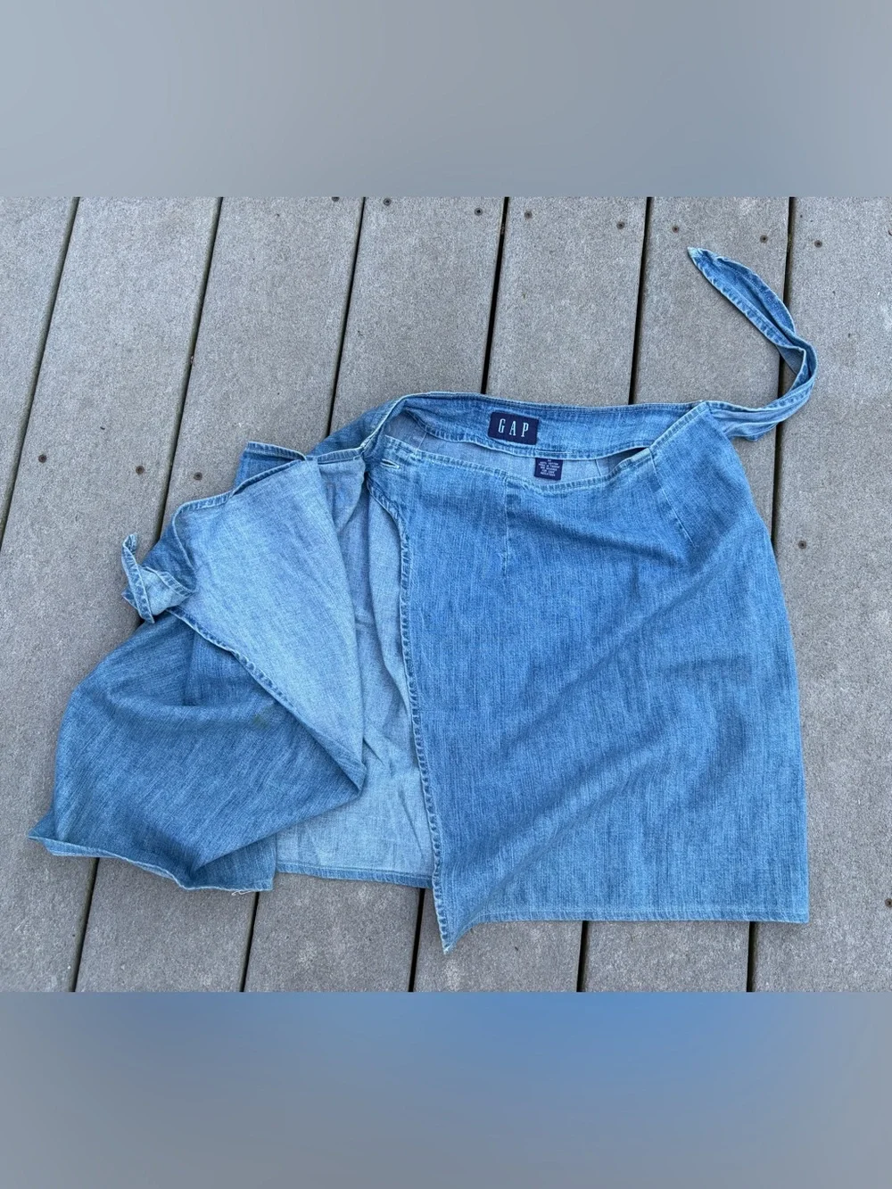 Gap Denim Wrap Skirt Women’s Size Medium - Picture 3 of 6